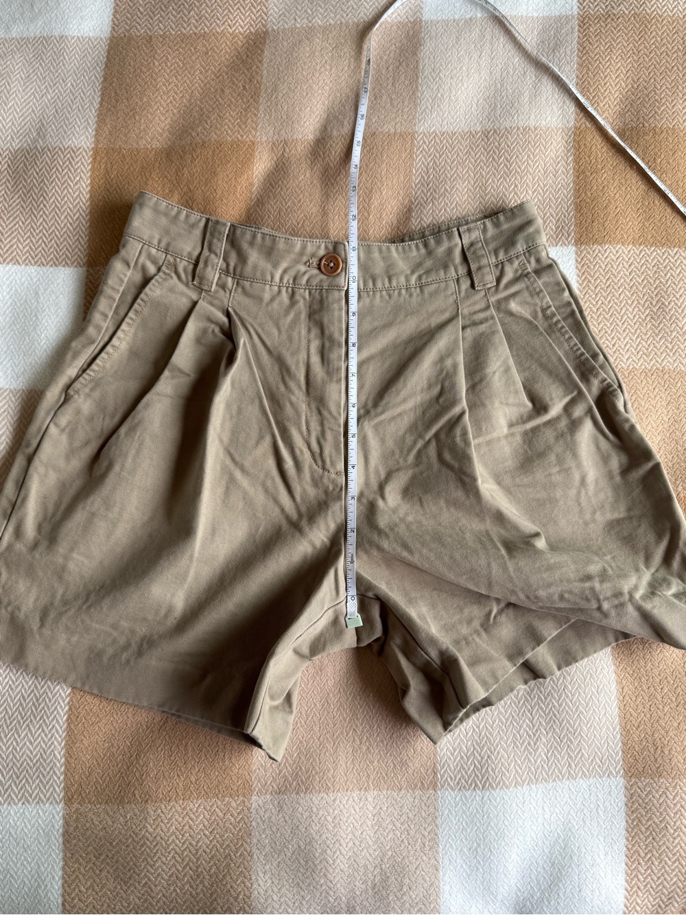 Sunday Best - Meriliese Khaki Shorts Size 4 - Picture 5 of 8